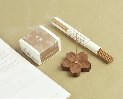 Räucherstäbchenhalter in Blumenform für vier Jahreszeiten