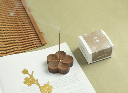 Räucherstäbchenhalter in Blumenform für vier Jahreszeiten