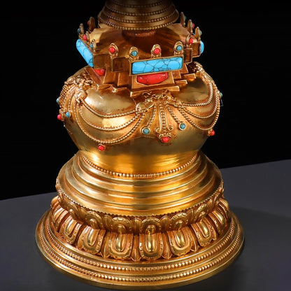 Prächtige Kadam-Stupa mit rundem Design